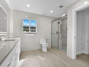 3805 Lincoln St, Hollywood FL 33021