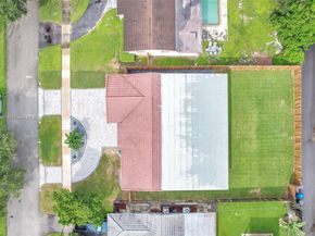 3805 Lincoln St, Hollywood FL 33021