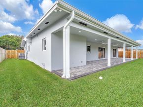 3805 Lincoln St, Hollywood FL 33021