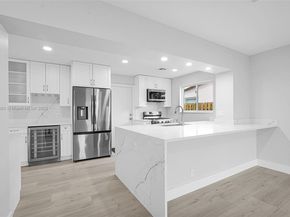 3805 Lincoln St, Hollywood FL 33021