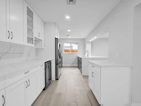 3805 Lincoln St, Hollywood FL 33021