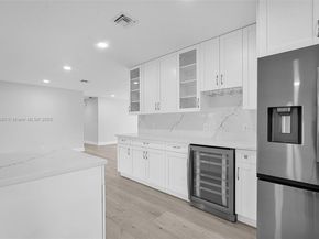 3805 Lincoln St, Hollywood FL 33021