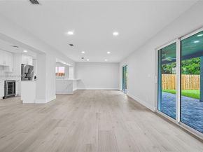 3805 Lincoln St, Hollywood FL 33021