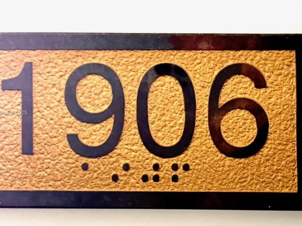 1800 N Bayshore Dr 1906, Miami FL 33132