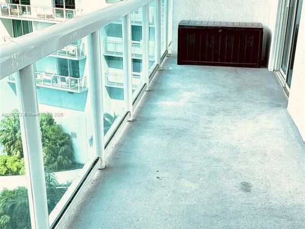 1800 N Bayshore Dr 1906, Miami FL 33132