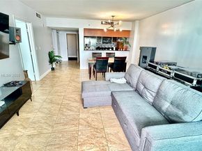 1800 N Bayshore Dr 1906, Miami FL 33132