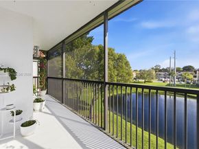 250 S Hollybrook Ter 306, Pembroke Pines FL 33025