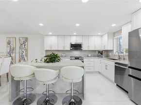 250 S Hollybrook Ter 306, Pembroke Pines FL 33025