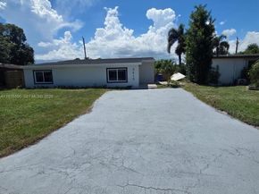 2615 NW 62nd Ave, Margate FL 33063