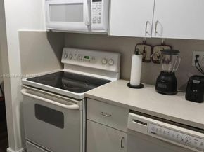 8650 SW 133rd Ave Rd 208, Miami FL 33183