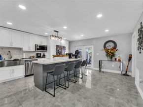 19530 NW 55th Circle Place, Miami Gardens FL 33055