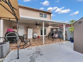 19530 NW 55th Circle Place, Miami Gardens FL 33055