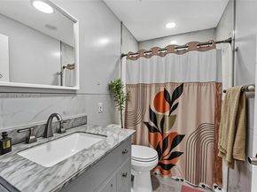 19530 NW 55th Circle Place, Miami Gardens FL 33055