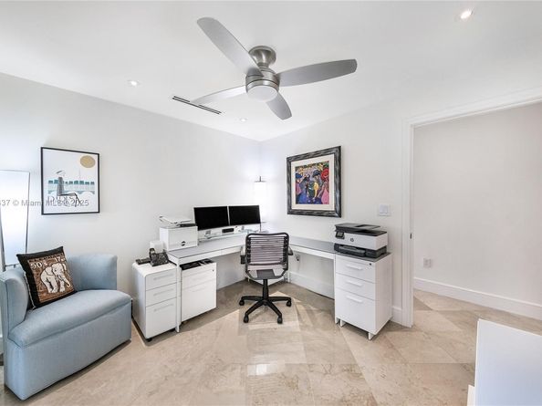 2645 Bayshore Dr 1802, Miami FL 33133