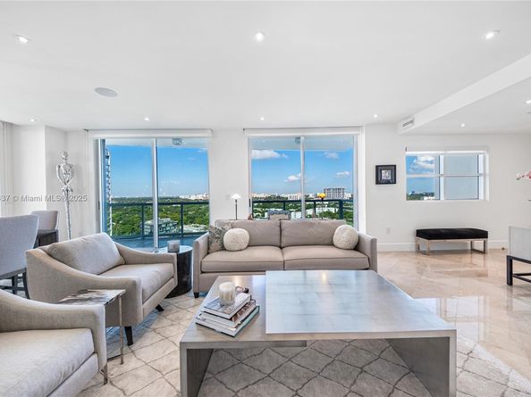 2645 Bayshore Dr 1802, Miami FL 33133