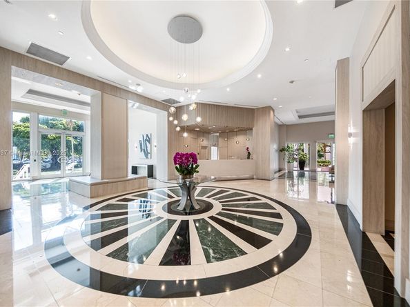 2645 Bayshore Dr 1802, Miami FL 33133