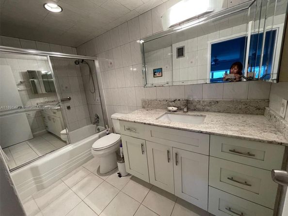 5825 Collins Ave 7B, Miami Beach FL 33140