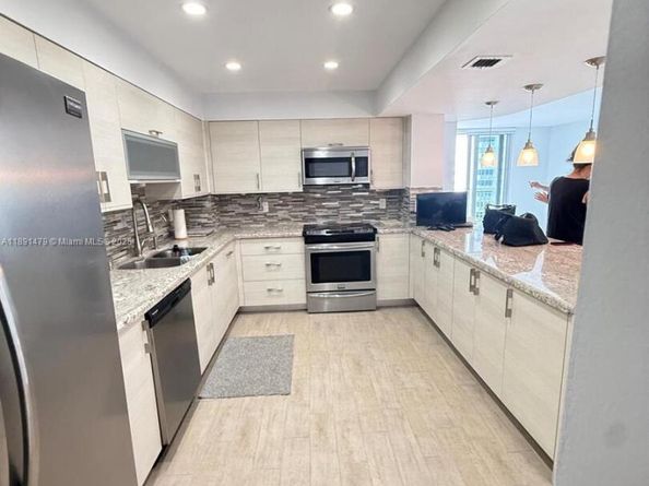5825 Collins Ave 7B, Miami Beach FL 33140