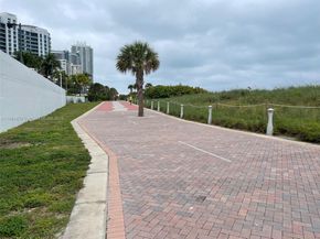5825 Collins Ave 7B, Miami Beach FL 33140