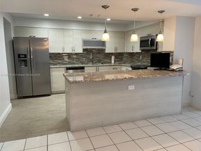 5825 Collins Ave 7B, Miami Beach FL 33140