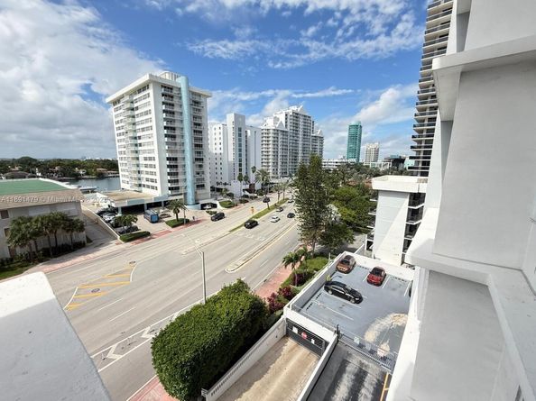 5825 Collins Ave 7B, Miami Beach FL 33140