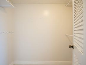3522 NE 171st St 308, North Miami Beach FL 33160