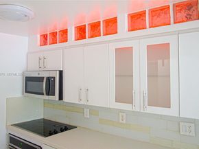 3522 NE 171st St 308, North Miami Beach FL 33160