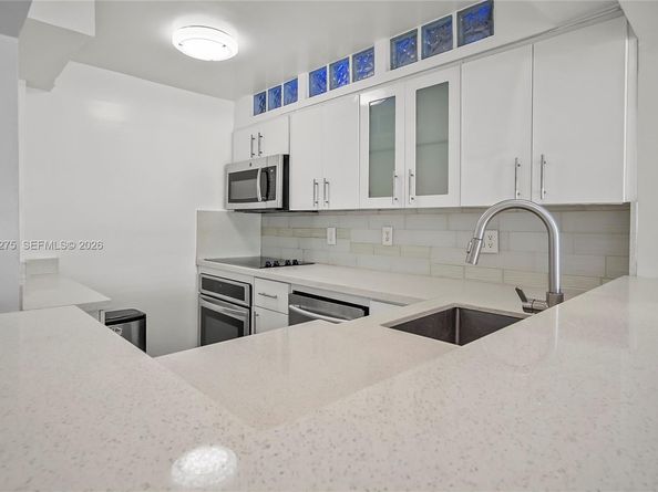 3522 NE 171st St 308, North Miami Beach FL 33160