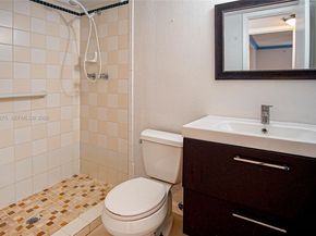 3522 NE 171st St 308, North Miami Beach FL 33160