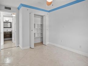 3522 NE 171st St 308, North Miami Beach FL 33160