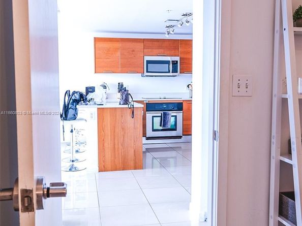3250 NE 1st Ave 1110, Miami FL 33137