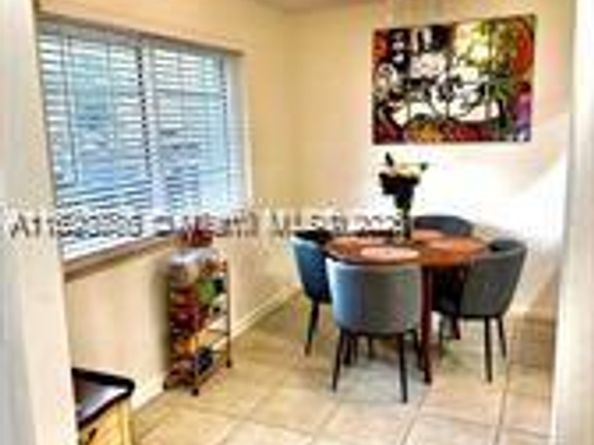 4109 Hayes St, Hollywood FL 33021