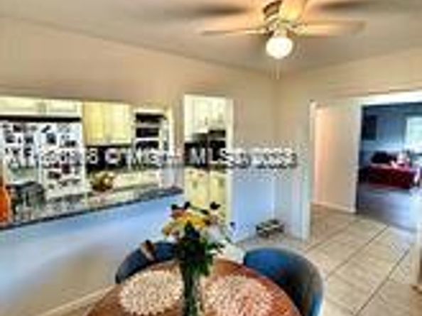 4109 Hayes St, Hollywood FL 33021