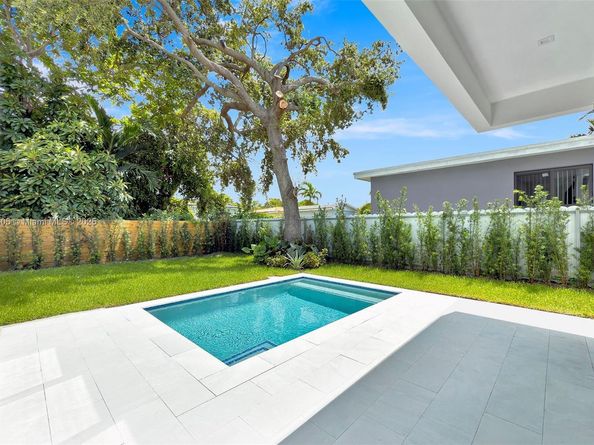 4109 SW 9th Ter, Miami FL 33134