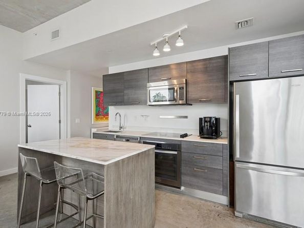 151 SE 1st St 2601, Miami FL 33131