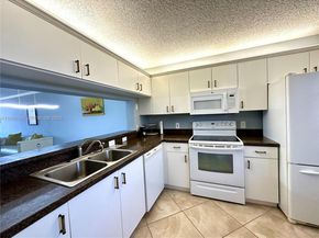 10360 NW 30th Ct 303, Sunrise FL 33322