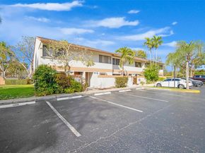 4250 SW 70th Ter, Davie FL 33314
