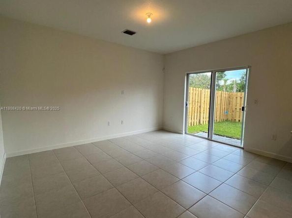11965 NW 47th Mnr, Coral Springs FL 33076