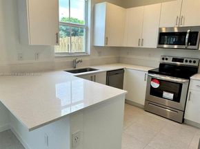 11965 NW 47th Mnr, Coral Springs FL 33076