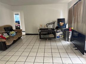 2200 NW 110th St, Miami FL 33167