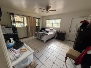 2200 NW 110th St, Miami FL 33167