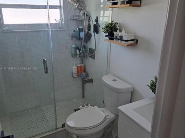 10110 SW 20th St, Miami FL 33165