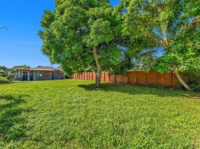2831 Monroe St, Hollywood FL 33020