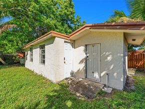 2831 Monroe St, Hollywood FL 33020
