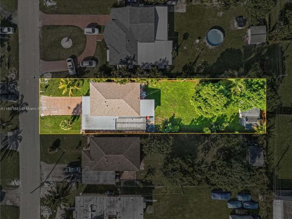 2831 Monroe St, Hollywood FL 33020