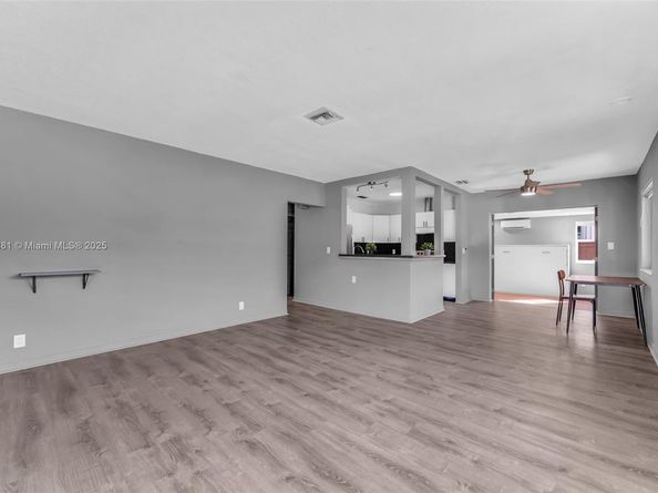 2831 Monroe St, Hollywood FL 33020