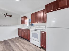 2831 Monroe St, Hollywood FL 33020