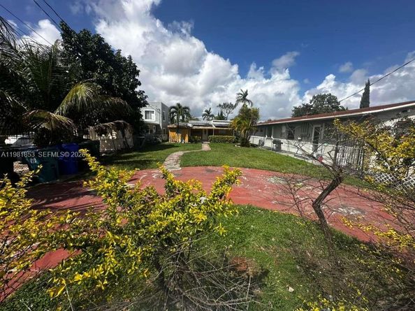 2337 NW 32nd St, Miami FL 33142