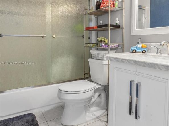 12424 SW 10th Ter, Miami FL 33184