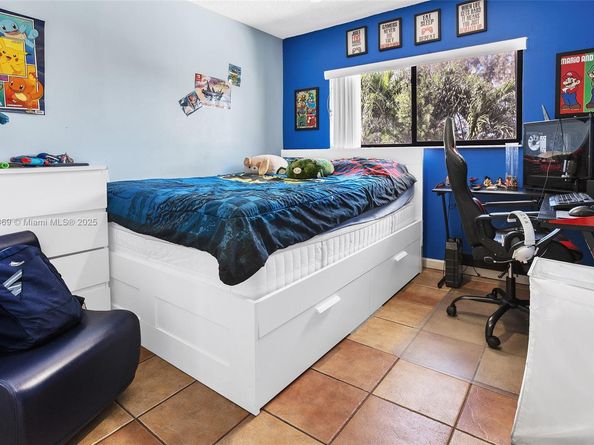12424 SW 10th Ter, Miami FL 33184